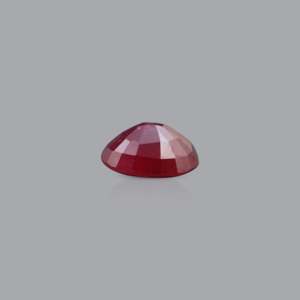 3.6 Carat Natural Ruby Loose Gemstone Oval Cut 8x10mm for Fine Jewelry - Product Image 3