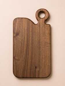 Tabla de cortar de nogal hecha a mano, tabla de charcutería de madera maciza, tabla de servir rústica, acabado apto para alimentos - Product Image 1