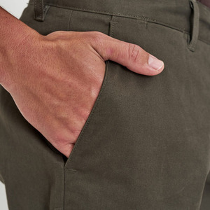 Shorts Cargo Chino Classiques pour Hommes en Coton Sergé, Coupe Ajustée, avec Logo Personnalisé et Poches Latérales – Vente en Gros - Product Image 3
