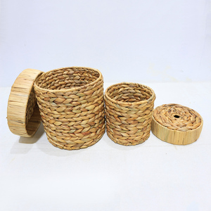 Multipurpose Natural Woven Round <b>Water</b> <b>Hyacinth</b> <b>Baskets</b>, Versatile Organizer Bins For Home Use & Storage. - Product Image 4