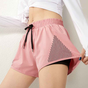 Shorts pour femmes, rose uni, tricotés, avec empiècements en mesh, taille à cordon de serrage, respirants, coupe sportive, taille mi-haute, style classique - Product Image 2