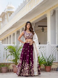 Ensemble de lehenga de créateur en Georgette Star avec broderie lourde, Zari, sequins et travail Dori - Product Image 1