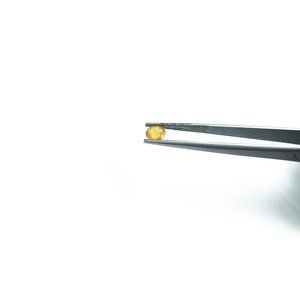 พลอยแซฟไฟร์สีเหลืองธรรมชาติจากกรุงเทพฯ ทรงกลมเจียระไนขนาด 5 มม. พลอยแซฟไฟร์สีเหลืองทรงกลมเจียระไนแบบหลวมสำหรับทำเครื่องประดับ - Product Image 4