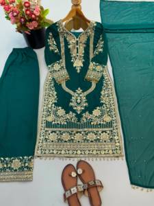 Ensemble prêt-à-porter entièrement cousu avec haut en faux georgette brodé de sequins, pantalon et dupatta - Product Image 5