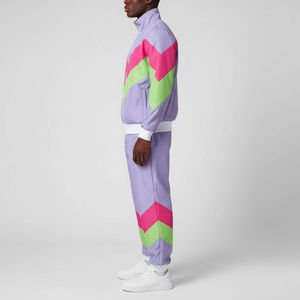 Ensemble de survêtement pour homme avec veste zippée personnalisée et logo, coupe-vent en nylon vierge avec empiècements latéraux, collection 2026 - Product Image 6