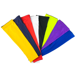 ปลอกแขนป้องกันรังสียูวีสำหรับผู้ชาย สีดำ ผ้าโพลีเอสเตอร์ไร้ตะเข็บ สำหรับกีฬากลางแจ้ง ป้องกันแสงแดด  ปลอกแขนแบบสั่งทำได้ - Product Image 3