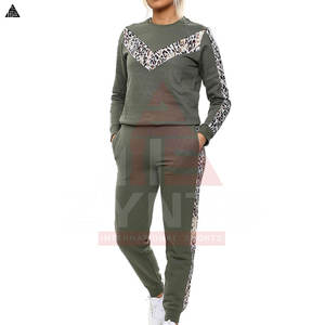 Survêtements pour femmes très demandés, coupe ajustée, fabriqués au Pakistan, avec logo, qualité supérieure, best-sellers. - Product Image 3