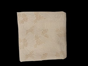Tissu en coton blanc de qualité supérieure avec broderie florale Schiffli sur toute la surface - Matériau ajouré complexe pour robes - Vente chaude - Product Image 3