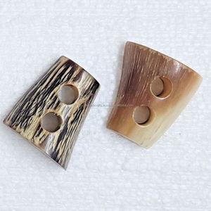 Botón de Palanca de Cuerno de Diseño de Moda, Único y Hecho a Mano - Product Image 4