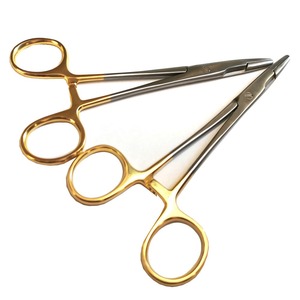 Fournitures médicales chirurgicales de haute qualité, kit de sutures à usage unique pour la pratique chirurgicale, ciseaux médicaux provenant d'un fabricant pakistanais - Product Image 1