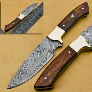 มีดทำมือเหล็กดามัสกัสตีขึ้นรูป สำหรับล่าสัตว์ ใบมีดแบบ Fixed Blade ด้ามไม้ สำหรับกิจกรรมเอาตัวรอดกลางแจ้ง  แบบ Full Tang  ขอบใบมีดหยัก  รับผลิตแบบ OEM - Product Image 1