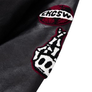 Veste universitaire noire pour homme avec broderie de crâne rouge, style streetwear, col rabattu, coupe classique, pour l'automne - Product Image 6