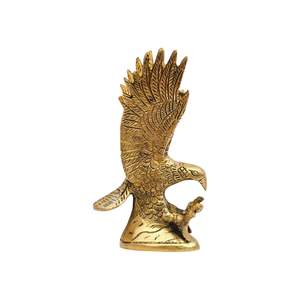 Statue d'aigle volant en laiton, sculpture artisanale de Garuda, objet décoratif pour la maison et le bureau - Product Image 2