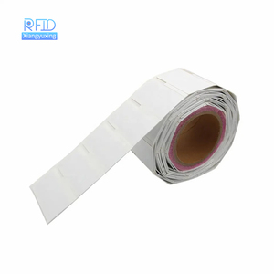 ISO 18000-6C autocollant flexible anti-métal UHF RFID étiquette PET imprimable pour la gestion des actifs métalliques - Product Image 1