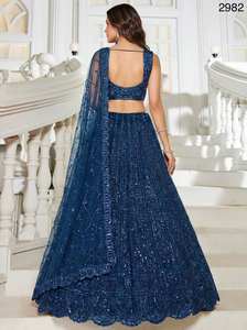 Lehenga Choli bleu marine richement brodé avec dupatta en tulle – Tenue de réception de mariage de luxe pour femme - Product Image 4