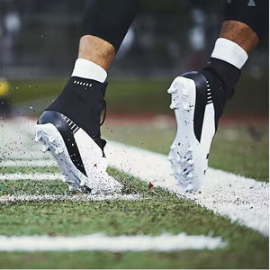 High Quality Customized Men Sports Socks Spandex/<b>Nylon</b> Anti <b>Slip</b> Quick Dry Breathable Autumn Casual Oversized Crew Bottom Socks - Product Image 4