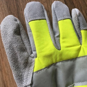 Guantes de Trabajo de Cuero Vacuno con Logotipo Personalizado, Diseño Nuevo, Resistentes al Calor y a las Chispas, Guantes de Protección Industrial - Product Image 2