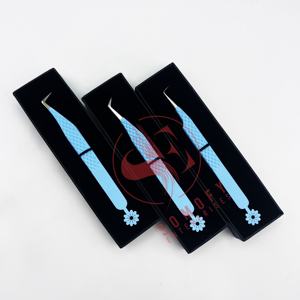 Pinzas de pestañas de acero inoxidable de 45 grados, muestra gratis, herramienta de belleza ligera para extensión de pestañas, logotipo personalizado sostenible - Product Image 3