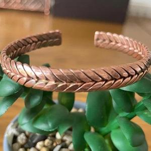 Brazalete de Metal con Diseño Antiguo de Cobre, Estilo Clásico, Hecho a Mano, Pulido, Unisex, Talla Personalizada - Product Image 4