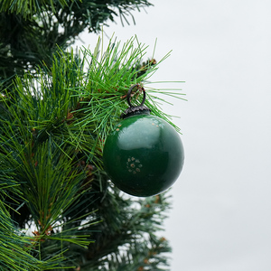 เครื่องประดับตกแต่งต้นคริสต์มาสแบบแขวนทรงกลมลายดอกไม้สีเขียววินเทจขายส่ง ทำมือ - Product Image 4