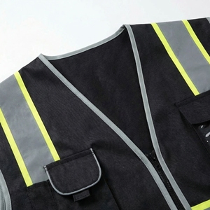 Chaleco de seguridad negro con cinta reflectante y múltiples bolsillos Chaleco de trabajo resistente y multiusos. OEM / Marca Privada - Product Image 3