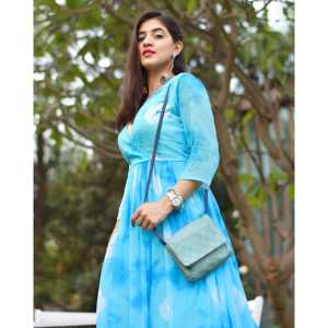 Conjunto de Kurta con Estampado Tie-Dye en Tono Azul, Talla XS, Tela Chifón - Product Image 3