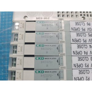 Ensemble de distributeur de soupapes solénoïdes CKD N4E0-T53R + N4E0-QX + N4E020-M + N3E0660-M + N4E0-QX-C + N4E0-T53 d'occasion, modèle Legacy Semic - Product Image 6