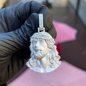 Colgante de Lujo con Retrato de Jesús en 3D Hiperrealista, Estilo Hip Hop, con Moissanita, Plata de Ley 925, Chapado en Oro de 18K, Joyería para Raperos - Product Image 2