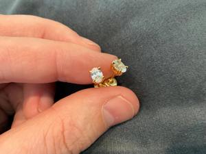 Boucles d'oreilles classiques en or 14 carats avec diamants ovales de laboratoire de 1,00 carat, élégantes boucles d'oreilles en diamant, cadeau d'anniversaire pour femme - Product Image 3