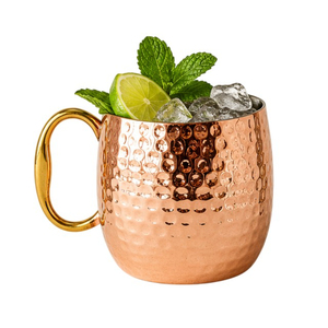 Mug à Moscow Mule en cuivre pur de style moderne, martelé, avec poignée en laiton, écologique, pour cocktails et bières - Product Image 3