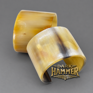 ชุดกำไลข้อมือ Dark Hammer จำนวน 2 ชิ้น ดีไซน์ทันสมัย ทำจากเขาควายธรรมชาติขัดเงา ทำด้วยมือ - Product Image 3