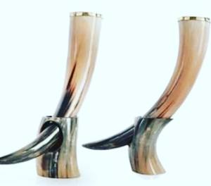 Corne à boire Viking naturelle d'inspiration européenne Style religieux écologique avec support en fer noir pour la bière Cadeaux inspirés de la nature - Product Image 5