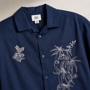 Elegante Camisa Casual de Verano para Hombre, de Popelina de Algodón con Bordado Floral, Manga Corta y Diseño de Líneas Blancas - Product Image 2