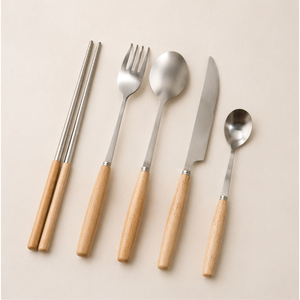 Ensemble de couverts en acier inoxydable avec manches en bois d'acacia naturel, couverts écologiques pour hôtel et réceptions de mariage - Product Image 3