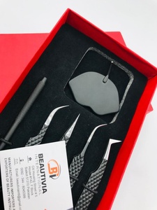 Pince à épiler personnalisée noire mate avec logo pour extensions de cils, en acier inoxydable durable, à pointe diamantée, pour volume et fibres - Product Image 4