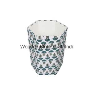 Poubelle décorative ouverte faite à la main en carton PP imprimé au bloc, avec enveloppe en tissu 100 % coton. - Product Image 6