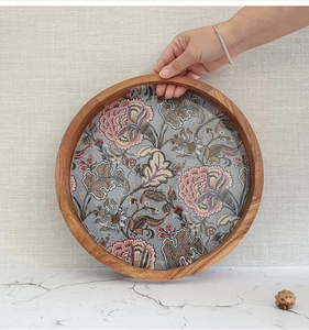 ถาดไม้ทรงกลมทำมือ พิมพ์ลายเคลือบเอนาเมลบนไม้เอ็มดีเอฟ สำหรับใช้ในครัวเรือน นำเข้าจากอินเดีย เหมาะสำหรับใส่อาหาร - Product Image 3