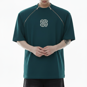 T-shirt en coton oversize tendance pour homme avec badge personnalisé, col rond et double fermeture éclair, style streetwear - Product Image 1