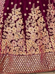 Vestido de Novia Princesa Morado de Georgette Bordado, Estilo A-Line Lehenga Choli, Cintura Imperio, Largo hasta el Tobillo, Conjunto Nupcial Reversible - Product Image 6