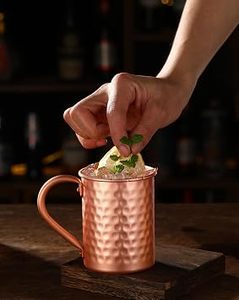 Verre à vin de luxe en cuivre martelé avec paille, sans BPA, pour cocktails, whisky, bière, jus et usage quotidien - Product Image 6
