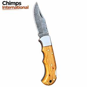 Couteau pliant artisanal pour la chasse et le camping, lame en acier Damas, manche en bois d'olivier - ODM/OEM personnalisable, couteau tactique de survie en plein air - Product Image 4