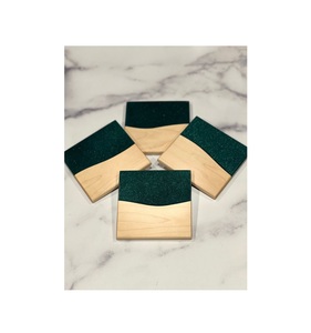 แผ่นรองแก้วเรซิ่นและไม้แบบมีที่วางไม้ ดีไซน์เฉพาะ สีสันตามสั่ง สำหรับใช้บนโต๊ะอาหาร ครัว โรงแรม มีความต้องการสูง - Product Image 4