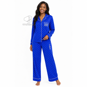 Conjunto de Pijama para Mujer Zeta Phi Beta con Estampado de Corazones Azules, Botones al Frente, Manga Larga, Cuello con Muescas y Ribete en Contraste - Product Image 5