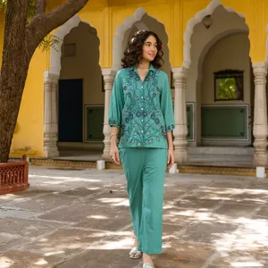 Ensemble bohème pour femmes en coton brodé floral avec col rabattu, manches trois quarts, pantalon ample, tenue printemps été - Product Image 2