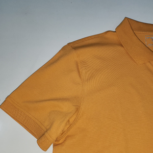 เสื้อโปโลผู้ชายสีพื้น ผ้าถัก แขนสั้น ทรงปกติ สีเหลืองมัสตาร์ด คุณภาพสูงจากเวียดนาม - Product Image 5