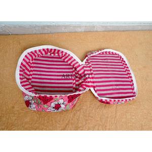 กระเป๋าเครื่องสำอางสุดหรู ชุดอุปกรณ์เสริมความงามครบครัน พร้อมของใช้จำเป็นในชีวิตประจำวัน ชุดกระเป๋า 3 ชิ้น - Product Image 6