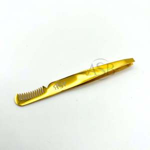 Pinzas con Punta Inclinada Chapadas en Oro con Peine, de Acero Inoxidable, con Impresión de Logotipo Personalizado, Pinzas para Cejas, Servicio OEM - Product Image 3