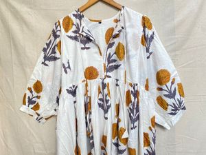 Vestido Largo Casual Elegante de Algodón de Calidad de Exportación para Mujer con Tela Suave y Transpirable y Ajuste Diario Relajado Disponible para la Venta - Product Image 6