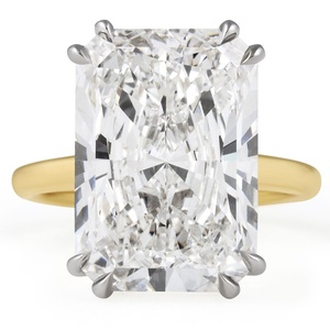 Bague de fiançailles classique solitaire taille radiant 11.06 CT en or jaune massif avec monture à griffes fendues en or blanc, certifiée IGI - Product Image 4