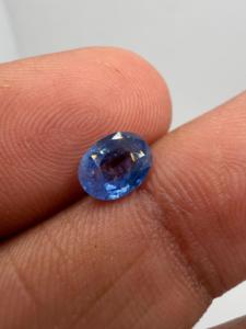 Zafiro Azul Natural, Corte Ovalado, 1.30CT, 7.5x5.5x3mm, Tratado Térmicamente, Gema Facetada con Cambio de Color de Ceilán, para Joyería - Product Image 2